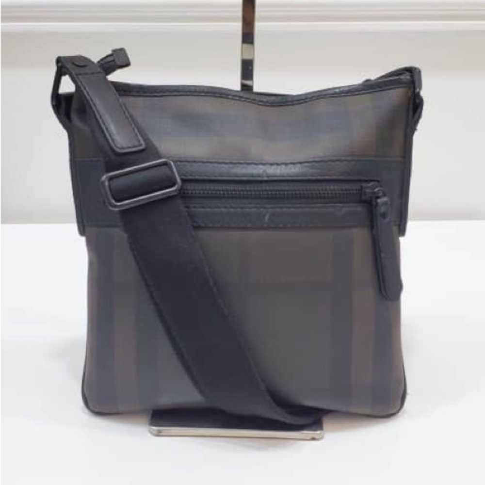 Burberry unisex messenger bag